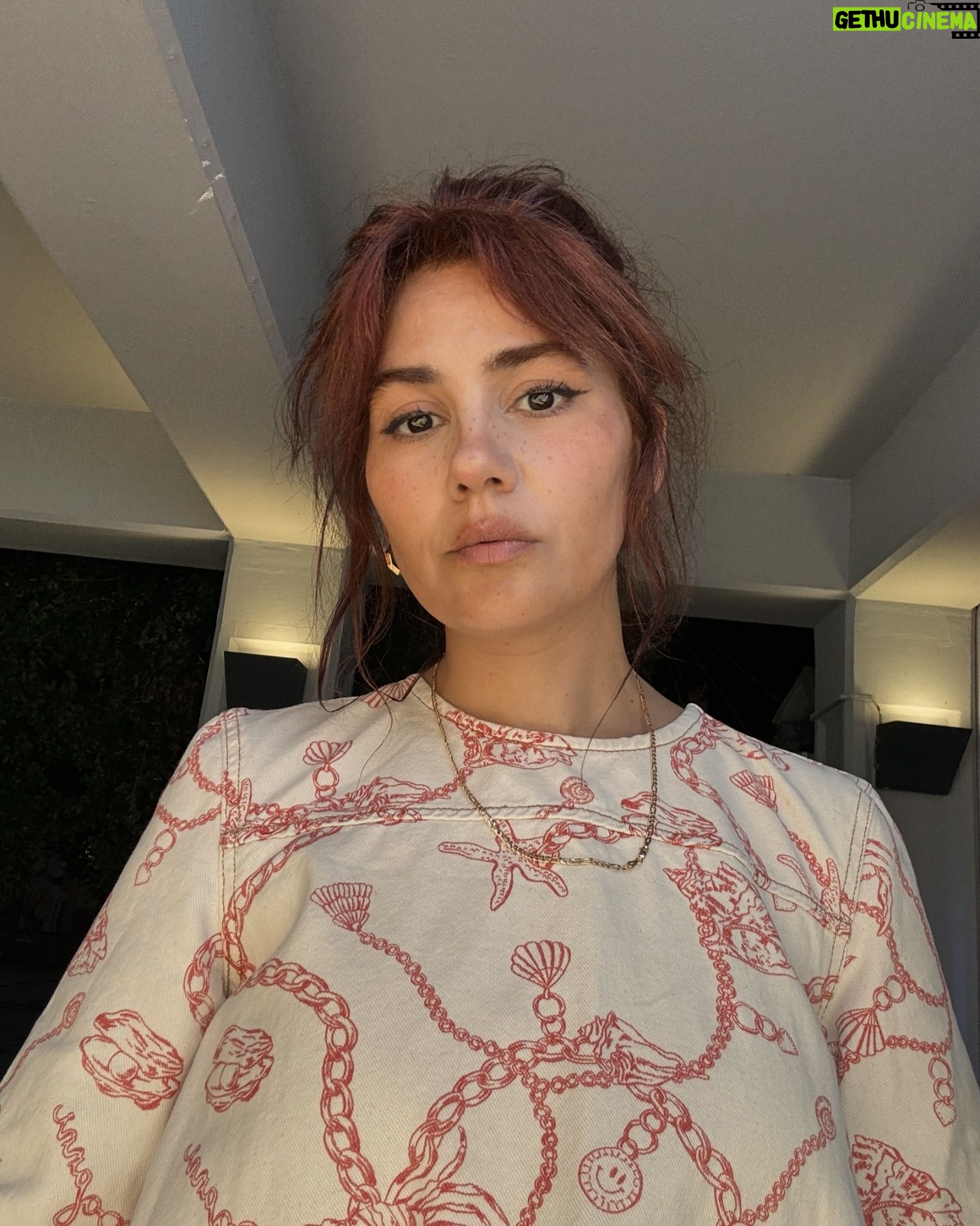 Zeynep Çamcı - 12.4K Likes - 🐚💕🌞deNizKabuğundanGelenSesleR