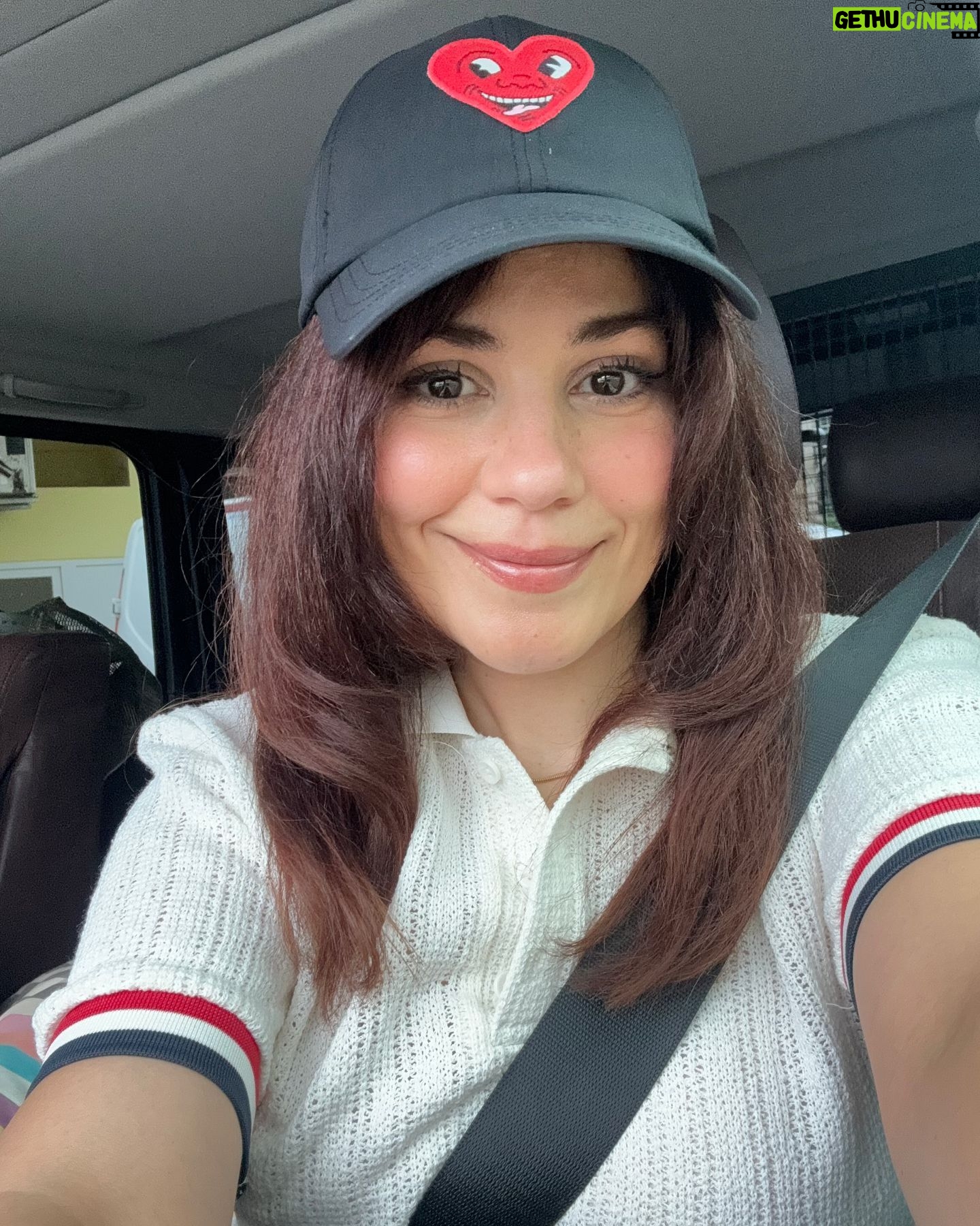 Zeynep Çamcı - 14K Likes - Son 20 yaş da gitti sevinci bi gün🦷💕🎉