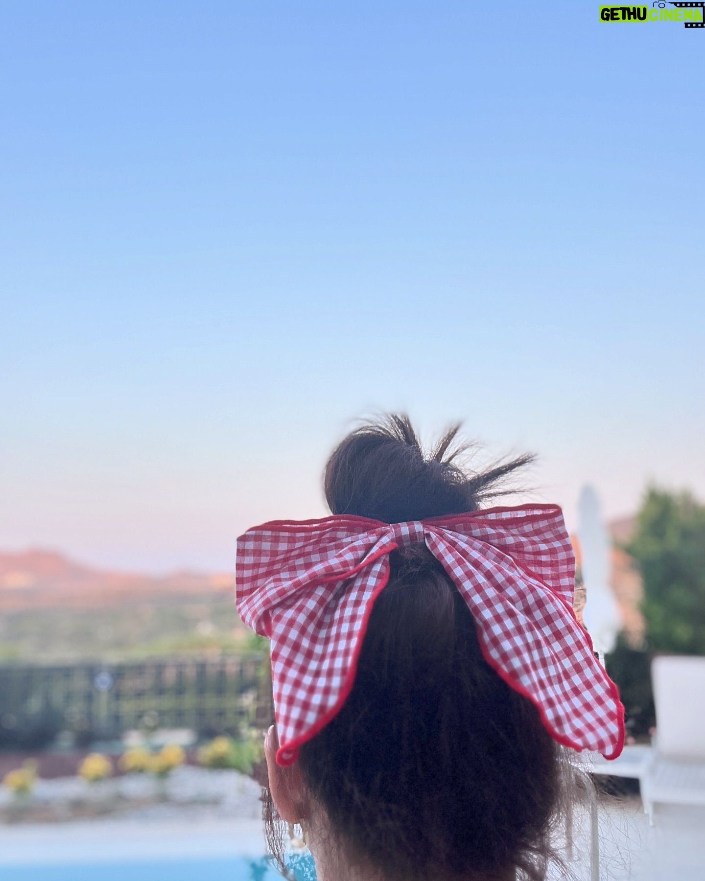 Zeynep Çamcı - 12.5K Likes - 🌴💚