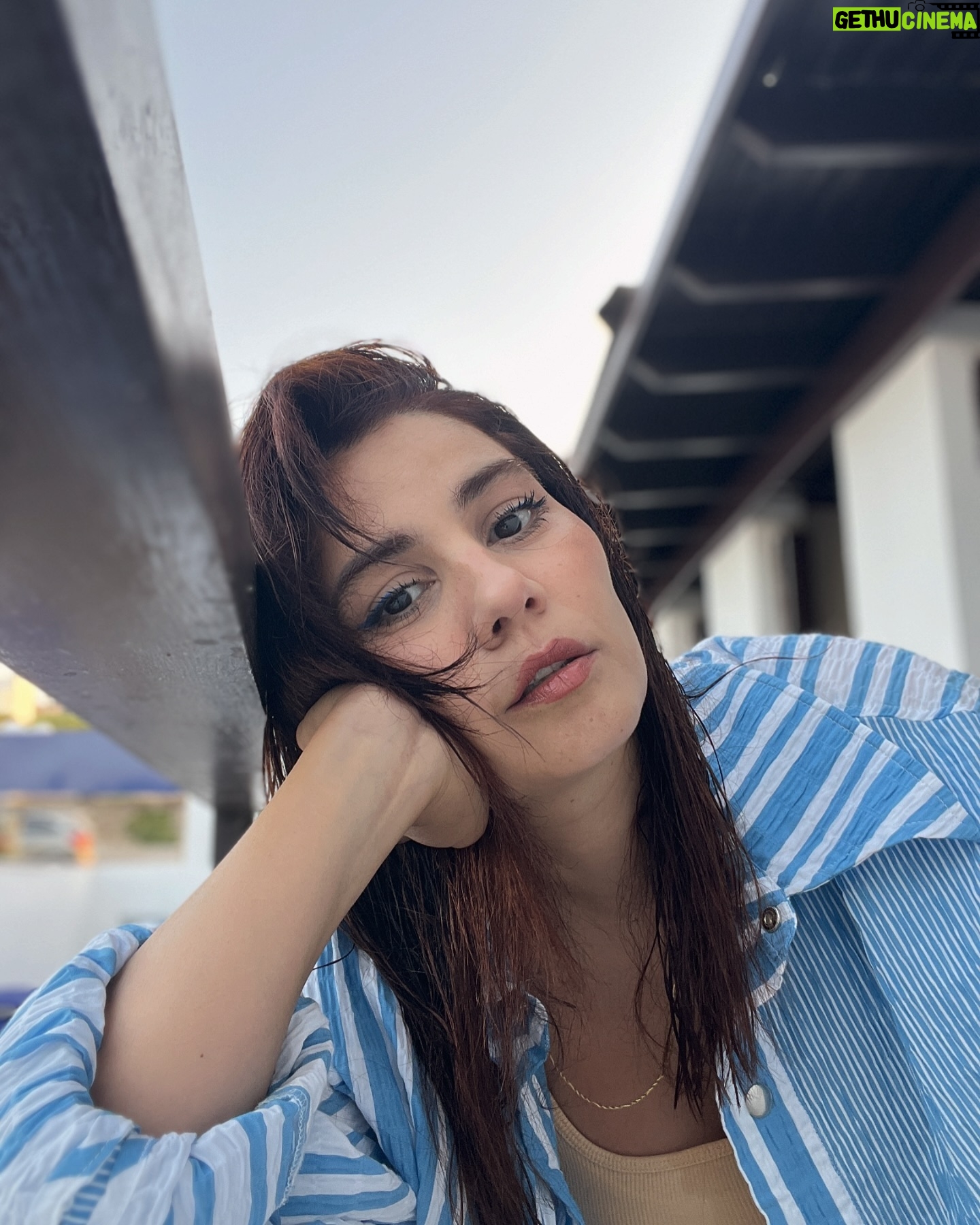 Zeynep Çamcı - 16.9K Likes -