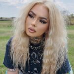 Zhavia