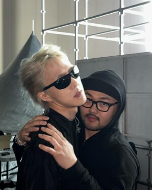 Zion.T Instagram - 많은 사람들 생일 축하해줘서 고마워서 울었다