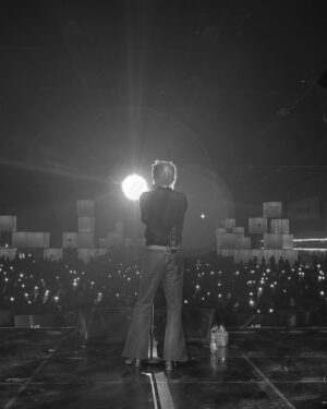 Zion.T Instagram - 많은 사람들 생일 축하해줘서 고마워서 울었다