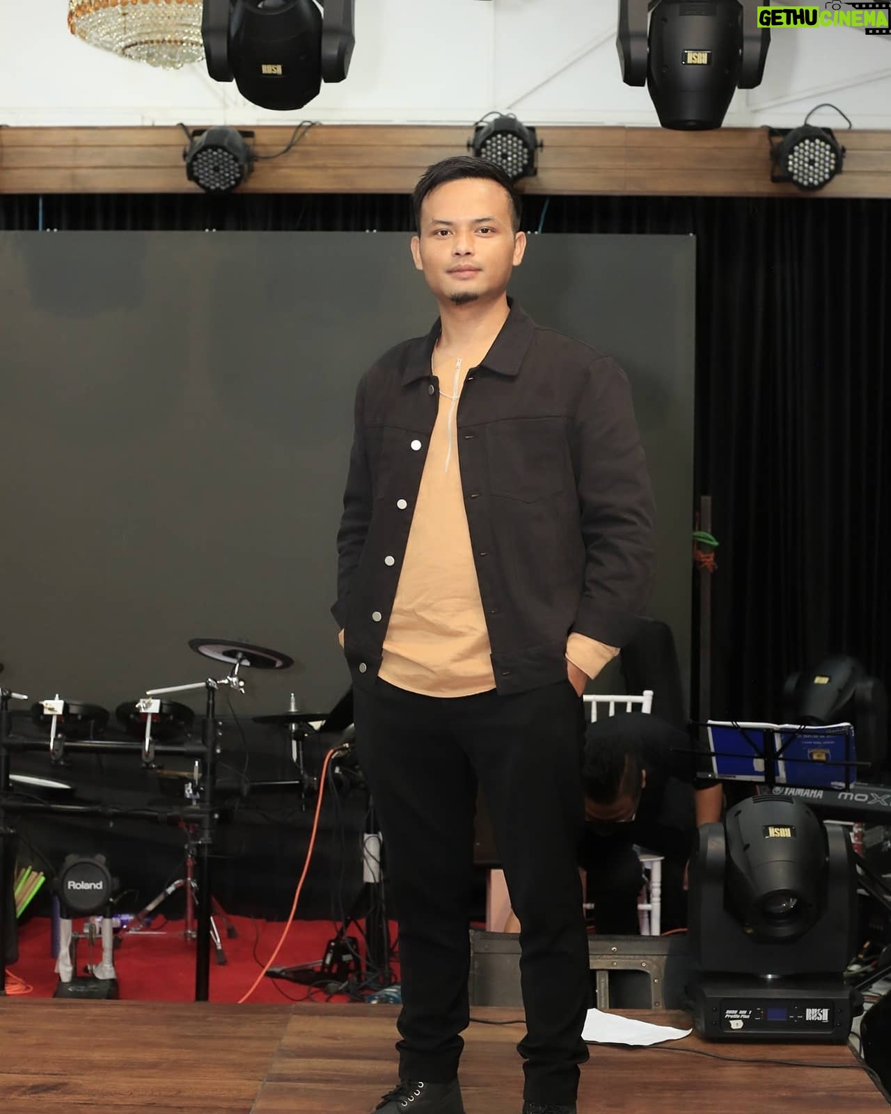 Zorema Khiangte - 11.3K Likes - #charity
#myanmar
#gospel
#concert
Midang tana Luangchhuak zawng zawng te Lalpan malsawm che u rawh se🙏