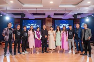 Zorema Khiangte Instagram - Family Worship 5 chu shooting kan zo leh ta reng mai…Lalpa hruaina kan chan zawng zawng te hi a hlu thin mange aw…Lalpa hi a tha a ni…Engkim mai hi Khawngaihna leh Hmangaihna vang a lo ni e🙏🏻
@music_home_zonuam
🤵‍♂️ @teremiralte_tr