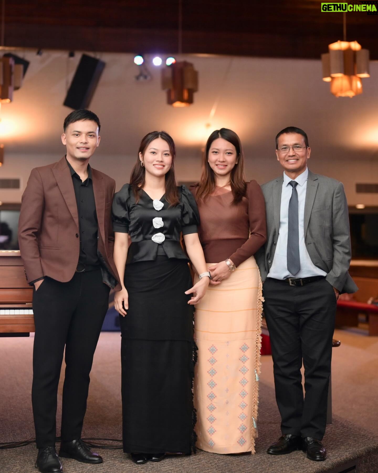 Zorema Khiangte - 16K Likes - Tawngtaina nen a min dinpui tlat tu te tawngtaina chhangin Lalpan min hruai zel a..keimah ber hi a hlawk ber ah ka tang a ni…’Khawvel hi bo mahse Isua ka nei’🥹🙏