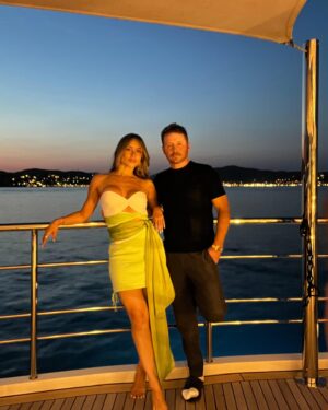 Zulay Henao Instagram - Me quedé en St. Tropez🇫🇷🩵

@freepeople 
@stolen.stores 
@goodcarmastudio