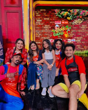 aazhiya sj Instagram - Watch us at Kids round on cook with comali kids round 
@chef_damu @vijaytvpugazh @shaalinzoya @vtvganeshnj  @madhampatty_rangaraj  @priyankapdeshpande @kureshi @vijaytelevision