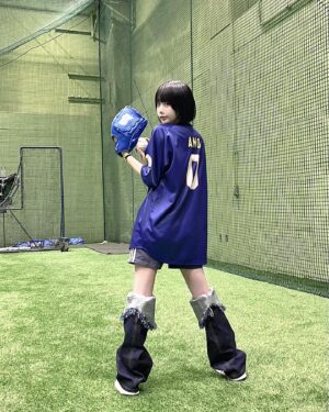 ano Instagram - 横浜スタジアムにて アマノナイター
始球式で投げさせていただきました。ノーバンってやつでギリいけました⚾️