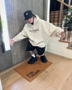blackbear Instagram - i go the extra yard