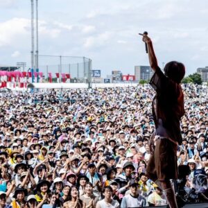 imase Instagram - ロッキンありがとうございました！
去年の初フェスから成長見せれたかな〜？
後ろの方まで沢山ありがとう〜！！めちゃくちゃ楽しかったです！！🔥また来年出れるように頑張るぜ！💪
最初帽子被ってたけど風で飛んでっちゃったw

Photo by @vizkage 

#RIJF2024 #蘇我 #ロッキン