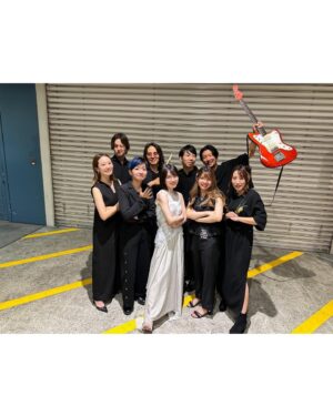 milet Instagram - 『THE MUSIC DAY 2024』
「hanataba」を歌わせていただきました。
優しくも脆くもあるこの曲は、いつも私を守ってくれる気がして大好きです。
観てくれてありがとう💐
ニューヘアもよろしくね。
まだまだ続く生放送、最後までお楽しみください！
#THEMUSICDAY  @musicday_official 
#milet_hanataba
#milet