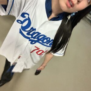 peppe Instagram - ⚾️🔥😏

中日ドラゴンズ！どらほー！長屋ナイスピッチング！TEAM中京大中京！胸熱！高橋選手！梅津選手！ピッチング練習！感謝！ドアラ！今日もきゃわ！初ドームグラウンドライブ！愛知県！地元！702...ぺつ！以上！選手の皆さんお疲れ様です！素敵な機会をいただき本当にありがとうございました！

#ブルーサマーフェスティバル2024