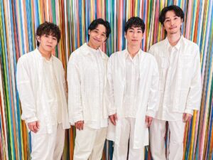 shoji Instagram - 日本テレビ「世界を変えた20人のアーティスト」に出演させて頂き、チャップリンの映画「独裁者」からfinal speechをパフォーマンスさせて頂きました。

80年前のスピーチでなされた問題提起の多くが、今もなお乗り越えられずに残っています。

チャップリンのように力強く素晴らしいメッセージを発する事は自分には出来ないかもしれないけど、このスピーチをダンスというフィルターを通して次の世代に繋いでいく、残していく事は出来ると信じて、これからも大切に踊っていきたいと思います。

こんな素敵な機会を頂いて幸せです。
観ていただいた皆さん、ありがとうございました！

東方神起のお二人や、東方ダンサーズにも久し振りに会えて嬉しかったです！

#stkgz #シッキン #シットキングス #shoji #持田将史
#チャップリン　#独裁者　#ダンス
#世界を変えた20人のアーティスト