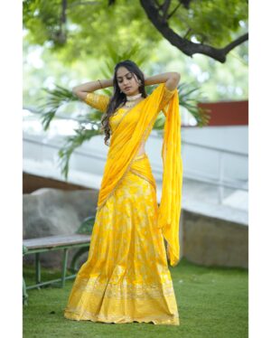 sree priya Instagram - ✨

Outfit @vasree_couture 
Jewels @sholdsherni 
MUAH @shireesha_a_dream_of_makeup 
Captured @paulino_pictures