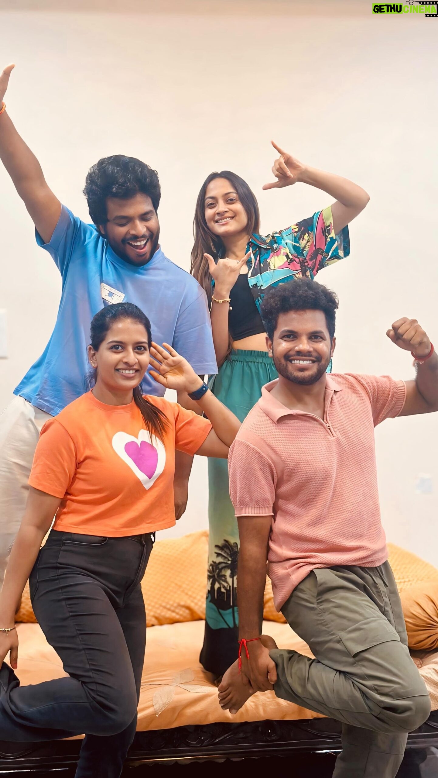sree priya - 33.1K Likes - Manmadha Raja ❤️🔥🔥
Darlingsss @myvillageshow_anil @_anshureddy @vikranth.vickyy