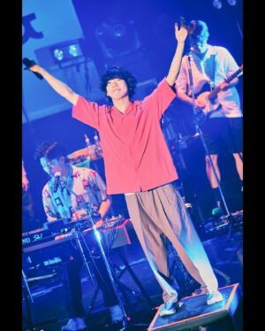 sumika Instagram - #sumika Live Tour 2023
『SING ALONG』

2024.07.10 Zepp Sapporo

#SINGALONG
#シンガロ

撮影:@sotarogoto