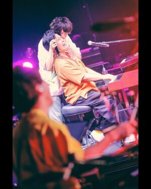 sumika Instagram - AIMYON vs TOUR 2024 
“ラブ・コール2”

2024.07.17 東京ガーデンシアター

#ラブコール2 
#あいみょん対バンツアー 
#あいみょん
#sumika