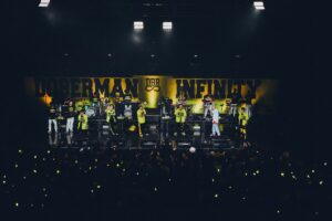 t-Ace Instagram - ドーベルマンインフィニティのLiveに2回目の参戦
そしてメイクの時に髪型を勝手に変えられてた
ま、なんでもいいんだけど
会場のみんなありがとう
クッソ上がってたね🔥🔥
SWAY誘ってくれてありがとう🙏🏼
メンバーの皆さんお疲れさまでした🫡
またお邪魔しに行きます✌🏼