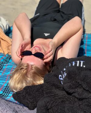 Abbey Hoes Instagram - Even aan het terugdenken aan deze heerlijke dag met een aantal van mijn lievelingsmensen ❤️❤️❤️