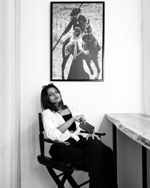 Abhirami Instagram - Achromatic.
📷 @raziq.ibnu.rafeeq