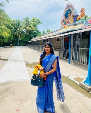 Abi Navya Instagram - 💙💙💙💙divine love 

#love#temple#thiruverkad