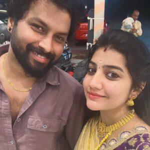 Abi Navya Instagram - Onam ashamshangal❤️❤️❤️❤️❤️

Happy Onam dear family 😘🥰🥰