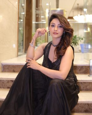 Adaa Khan Instagram - Back in Black… Like a poetic affair!! 🖤
.
.
👗: @urmilofficial
🧣: @nidhikurda
💎: @the_jewel_gallery 
.
.
#photooftheday #girlinblack #fashion #style #lookbook #fashiongram #ootd #fashionlikeadaa #adaakhan 

[Fashionista, Fashion for women, Trending style, September fashion]