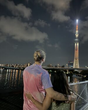 Adeline Chetail Instagram - Tokyo - Hawaï - Paris ! Ça va la vie 💕