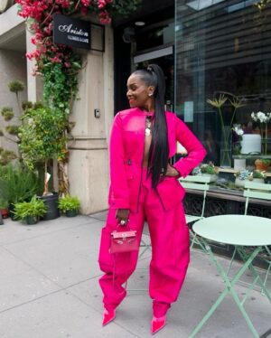 Adjua Styles Instagram - Taking up SPACE UNAPOLOGETICALLY💗💗💗💗💗💗💗💗💗💗💗💗💗💗
:
:
:
:
Set @samanthablacknyc 💝
Boots @balenciaga 
:
Hair @rashawncardwell 
Makeup @mandisavonette