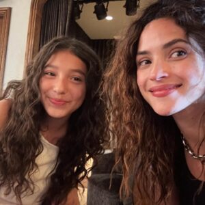 Adria Arjona Instagram - Portland it’s been real. Thank you to the beautiful cast and crew of Criminal love you all!! P.S Anna & Ryan love you guys every picture I have with you reveals our plot