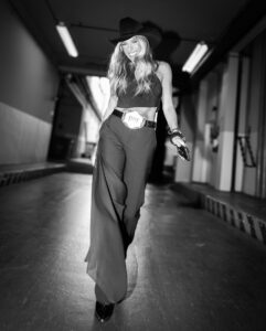 Actress Adriane Galisteu HD Instagram Photos and Wallpapers September 2024