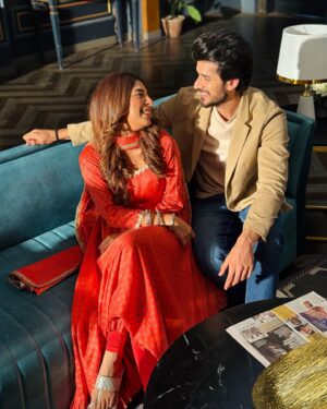 Adrija Addy Roy Instagram - Palveer (felt cute) ❤️

#PalVeer #Palki #Rajveer #love #kundalibhagya #ParasKalnawat #AdrijaRoy #KB .