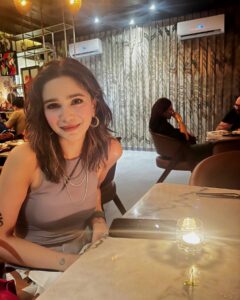 Actress Aima Baig HD Photos and Wallpapers September 2024