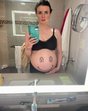 Aisling Bea Instagram - Trip advisor review of Pregnancy: 
One star. ⭐️ 

Negatives: 
-No breakfast included. 
-Limited drinks menu. 
-Expensive. 
-Left feeling very unrested. 
-Not as described online or in pictures. 
-Reminded me of the Glasgow Willie Wonka experience. 
-Towards the end of my stay I was repeatedly kicked in the nuts. 
UTIs, bleeding, depression, cramps, insomnia, nosebleeds, sinus blockage, migraines, vomiting, being randomly touched by people without asking, bones mushing, organs moving, skin stretching, being told that you’ll forget all the pain/that it’s a privilege / that it will all be “worth it“ in the end🙄, heightened awareness of climate change & worst of all- boredom- all described as « normal » and was repeatedly recommended « a nice bath » as a fix to all of the above. 

Positives: 
-Bath quite nice. 
-Lots of help with bags at end of stay. 
-Before checking out, nearby kebab shop man provided free extra chips and quite a flirty wink, which I appreciated. 
-Was given a little gift at check out which is, admittedly, quite cute. 👶🏼 

-Here’s some pictures of the trip when I didn’t hate it/ looked like I didn’t hate it.