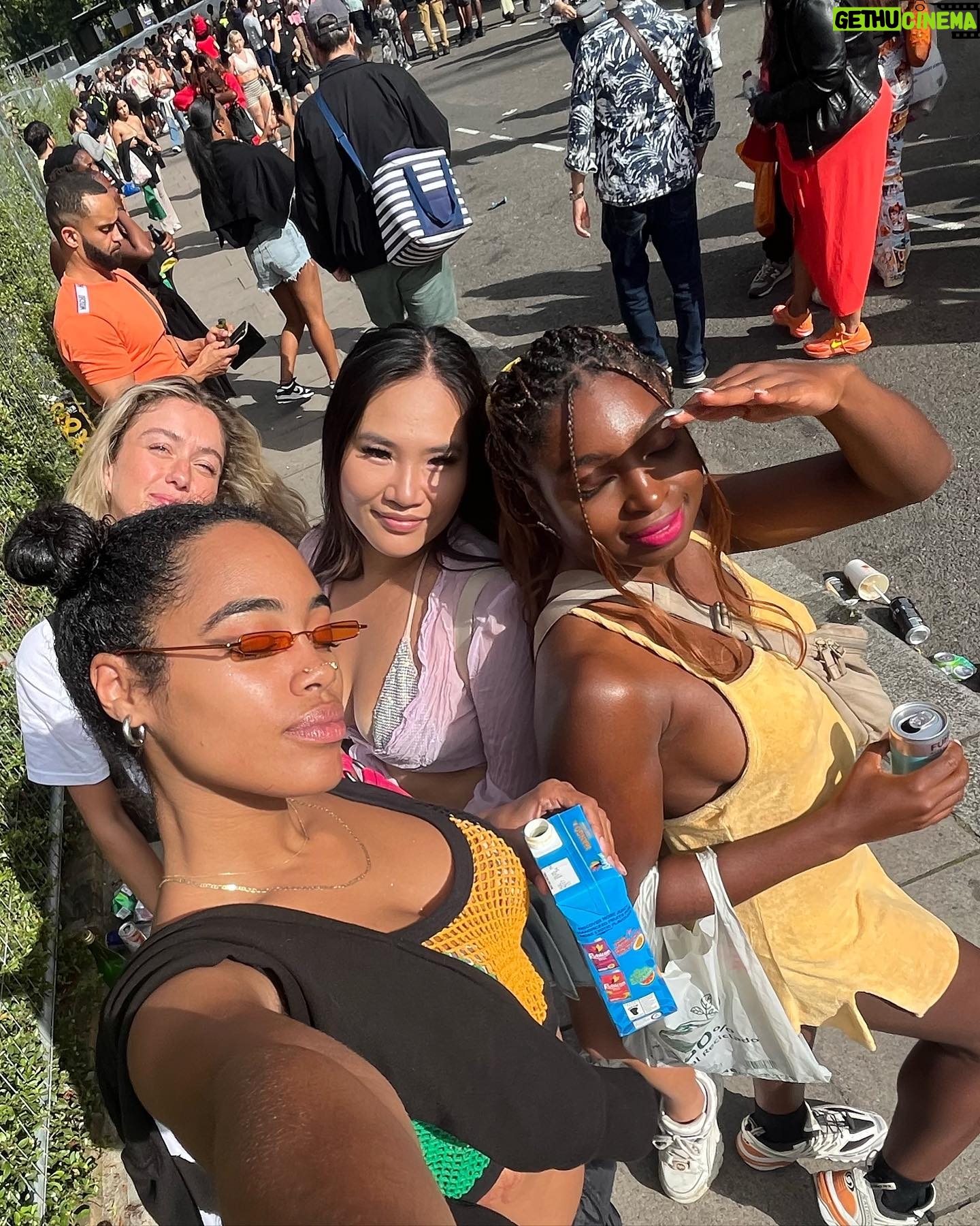 Ajani Russell - 2.2K Likes - Nottinghill carnival ate down this year š 10/10
Shout out errryyybody shakin Ass in the street, yāall was giving it up nostyyyy š¤š¤¤š and to all my baddie friends and their baddie friends- canāt wait to do it all again ;)