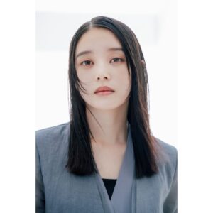 Akari Takaishi Instagram - 宣材写真を新しくしました＾＾
皆さん、これからもよろしくお願いします

photo @shibazakimadoka 
stylist @kanedakenshi 
h&m @ayasumimoto