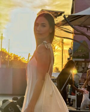 Akemi Nakamura Instagram - Un atardecer perfecto 💛