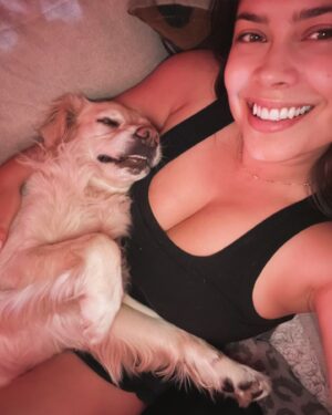 Alex Curry Instagram - #Hollywood nights to #puppy cuddles 🤗✨