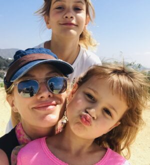 Alice Evans Instagram - Can’t sleep! Bit of a tough day tomorrow. Keep us in your hearts ❤️❤️❤️❤️🤞🤞🤞🤞🤞