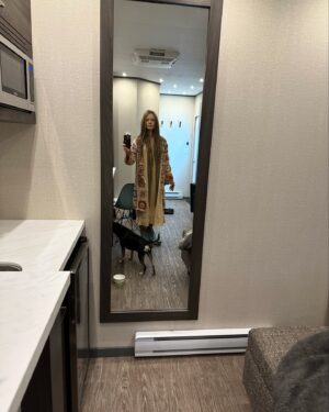 Alicia Witt Instagram - let us in 🧟‍♀️ 📺 

you can now meet ruth in the comfort (?) of your own home. 

L O N G L E G S  out on-demand today. 
longlegs.film

*still in theaters too 🍿* 

#aliciawitt #longlegs #nicolascage @longlegsfilm @neonrated