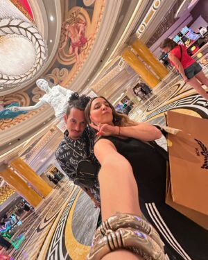 Alisan Porter Instagram - ♾️ @jtrvth