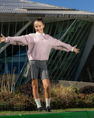 Alisha Weir Instagram - I'm so excited that @bordgaisenergy have asked me to join them as their Ambassador to announce their new 10-year partnership with the @bordgaisenergytheatre 🎭

My sisters and I are big musical theatre fans and to have a venue like this that brings some of the best Touring Companies from the Westend to Ireland is incredible as well as Irish Productions.
 
The last picture is when I had the opportunity to dance on the Bord Gáis Energy Theatre stage when I was filming Abigail!!! 
I have seen so many amazing productions here and I'm delighted that the Bord Gáis Energy will be continuing their sponsorship for another 10 years. ❤️ 
#EnergyCreatesMagic 

Love Alish! 🫶🏻
