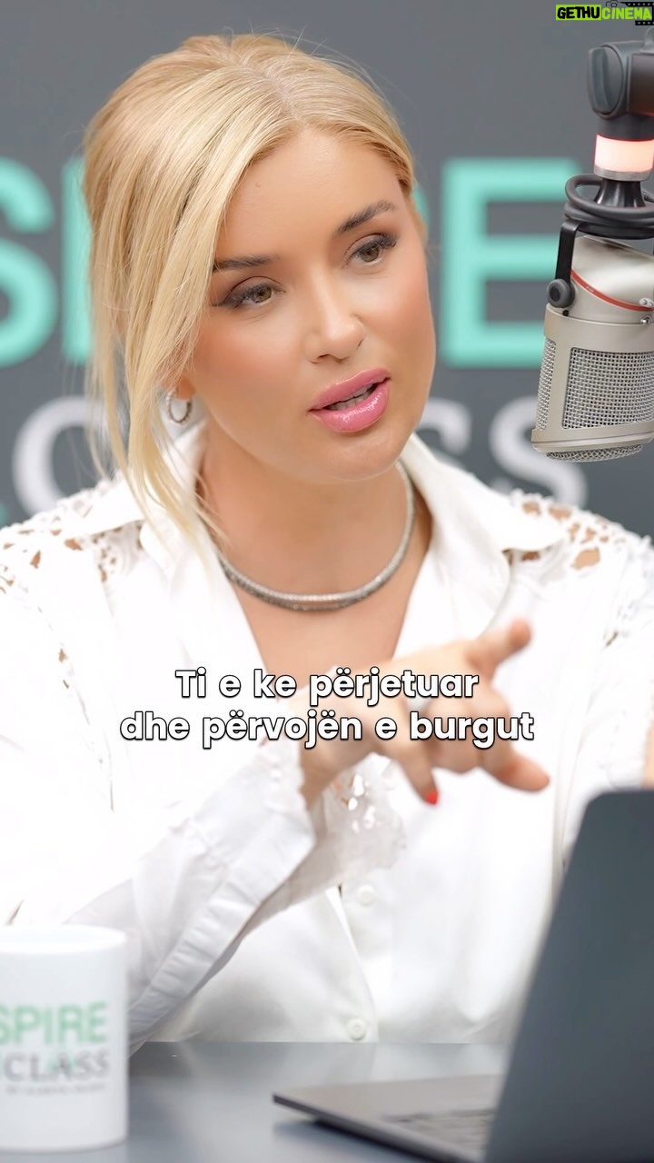 Alketa Vejsiu - 2.7K Likes - @iampasqualeminasi rrëfen në Inspire një nga gabimet më të mëdha në një moshë të hershme.
Sot CEO i një kompanie me vlerë 80 milionë euro @bluemagicgroupinternational , Pasquale shpjegon rrugëtimin e dhimbjes dhe ndan mesazhe me vlerë për të gjithë ata që janë duke kaluar një moment të vështirë. Çdo gjë është e mundur! Pasquale, mori vendime të gabuara por kur nuk hoqi dorë nga besimi në vete!
Ndiqni episodin e plotë në linkun në story!
Ky podcast mundesohet nga @unitedbankofalbania