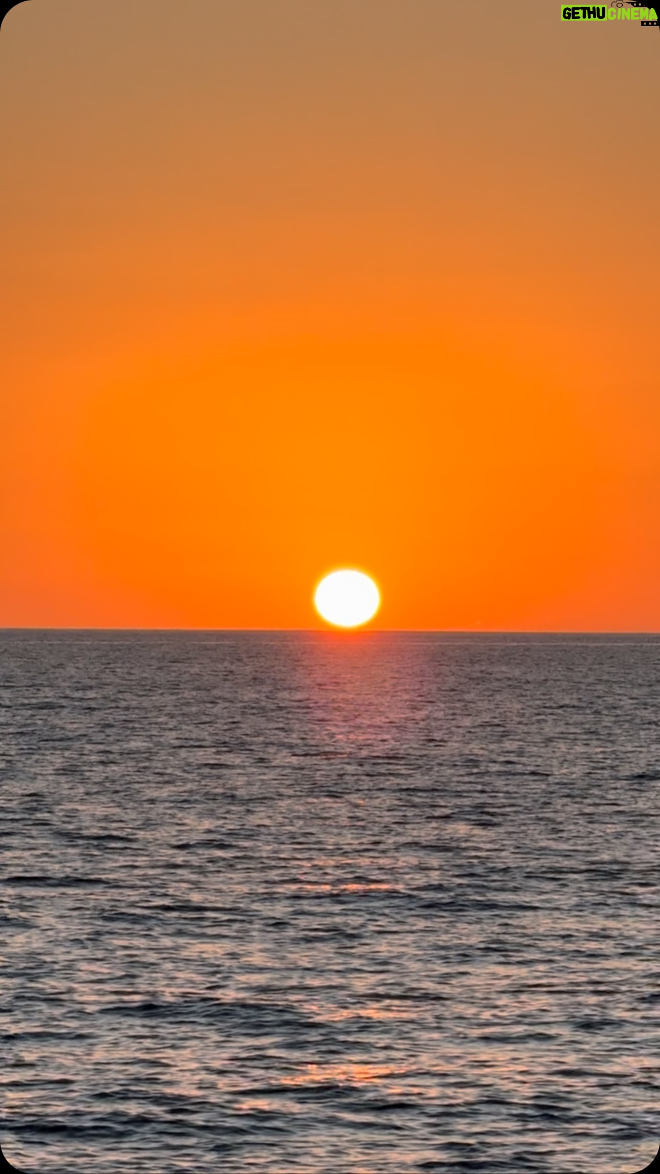 Alketa Vejsiu - 2.5K Likes - Sunset or Sunrise?
Me bukur Lindja apo Perendimi?