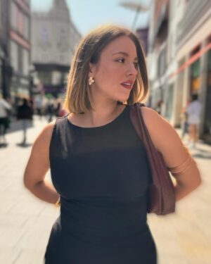Allie Sherlock Instagram - Little black dress at Coldplay