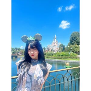 Amane Shindo Instagram - 〰️🏰🖤

上海迪士尼度假区に行った時の写真📸
楽しかった〜✌️✌️✌️✌️✌️

 #上海迪士尼度假区  #上海ディズニー  #ねすぐらむ