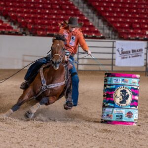 Amberley Snyder Instagram - 🧡 “To have courage for whatever comes in life…everything lies in that.” 🧡
~Mother Teresa~ 

When I enter the alley way on these horses, I have to be filled with courage. 

Courage in the fact I am strapped to an animal who could hurt me. 
Courage to push a limit no one but me has pushed.
Courage to ignore the words of doubt from my own mind and the minds of others.
Courage to forget failures and past mistakes.
Courage to look ahead with the hope of what this moment can bring. 
Courage to believe in myself and my abilities even when they are different. 
Courage to know we decide what we are capable of.
Courage to trust my horse, myself and my preparation. 
Courage to not be afraid of the what ifs. 
Courage to pursue what makes me happy.
Courage enough to succeed. 

🧡 Have the courage to pursue what your heart desires. 🧡

#amberleysnyder #walkriderodeo #frenchopen #tinktink 

💠 CINCH 👖 @cinchjeans
💠 BEMER 〽️ @bemerhorseset 
💠 PURINA ❤️‍🔥 @purinaperformancehorse 
💠 SILVER LINING HERBS 🌿 @silverliningherbs - Code Amberleysnyder 
💠 CLASSIC EQUINE 🐴 @_classicequine 
💠 HART TRAILER ❤️ @officialharttrailer 
💠 SIGNATURE QUARTERS 🏠 @signaturequarters 
💠 FARNAM💙  @farnamhorse 
💠 REDMOND EQUINE ✨ @redmondequine 🧂 Code- Amberleys20 
💠 MONTANA SILVERSMITHS 👼 @montana.silversmiths “Amberley’s Cowboy Angel” 
💠 AMERICAN HAT CO 🇺🇸 @americanhatco 
💠 SUMMIT MAX 🦄 @summitanimalhealth Code-Amberley15 
💠 EQUSTREAMS BANDS 🌟 @equstreamz 
💠 SOUTH VALLEY EQUINE South Valley Equine