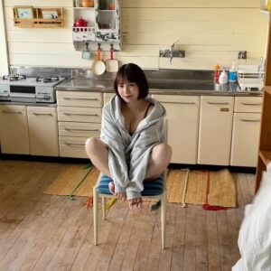 Amisa Miyazaki Instagram - オフショット📸
・
パーカー女子