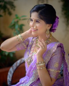 Actress Amruta Deshmukh HD Instagram Photos and Wallpapers August 2024